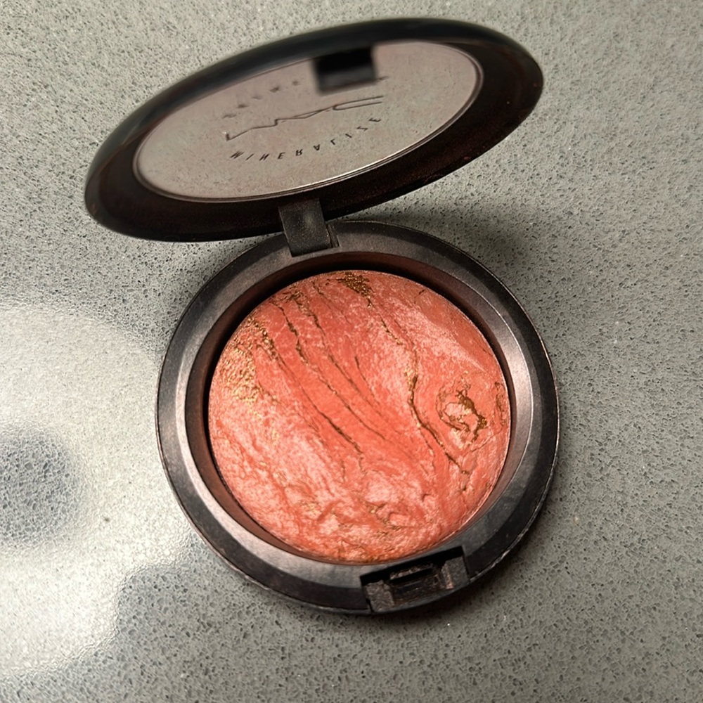 RARE!! MAC Stereo Rose blush mineralize skinfinish